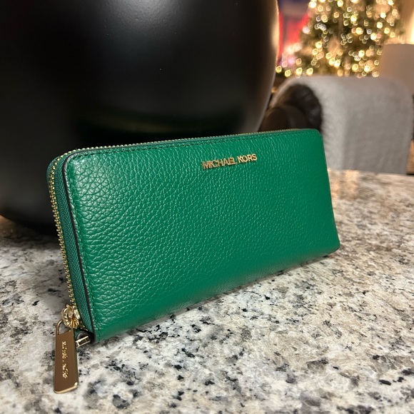 Kelly Green wallet set. Will separate - Picture 4 of 7